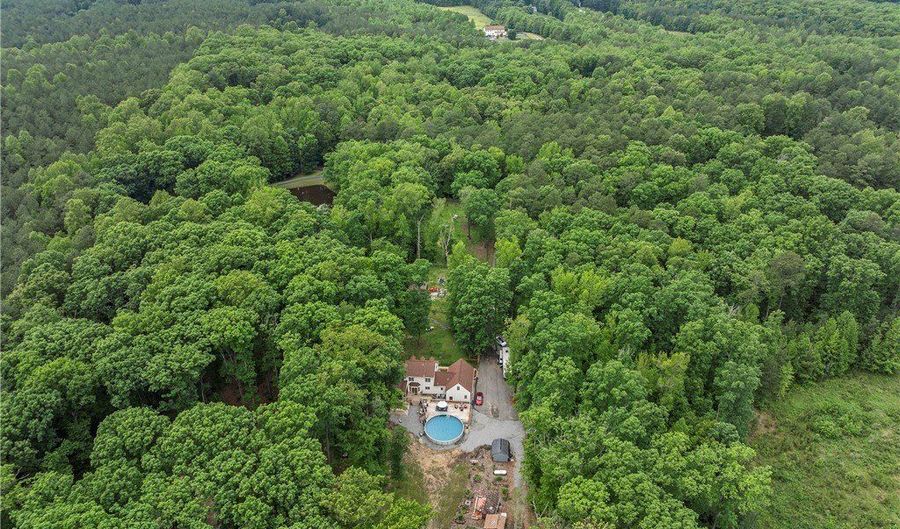 13032 Beech Creek Ln, Ashland, VA 23005 - 4 Beds, 3 Bath