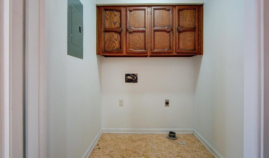 11 Halcon Pl, Hot Springs Village, AR 71909 - 2 Beds, 2 Bath