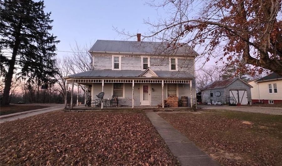 9112 Main St, Altenburg, MO 63732 - 3 Beds, 2 Bath