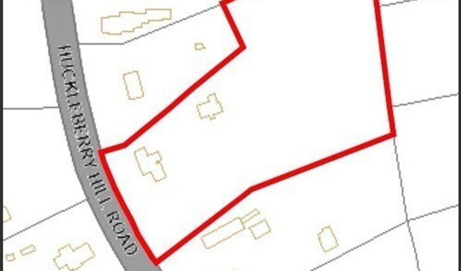 20 Huckleberry Hill Rd, Avon, CT 06001 - 6 Beds, 3 Bath