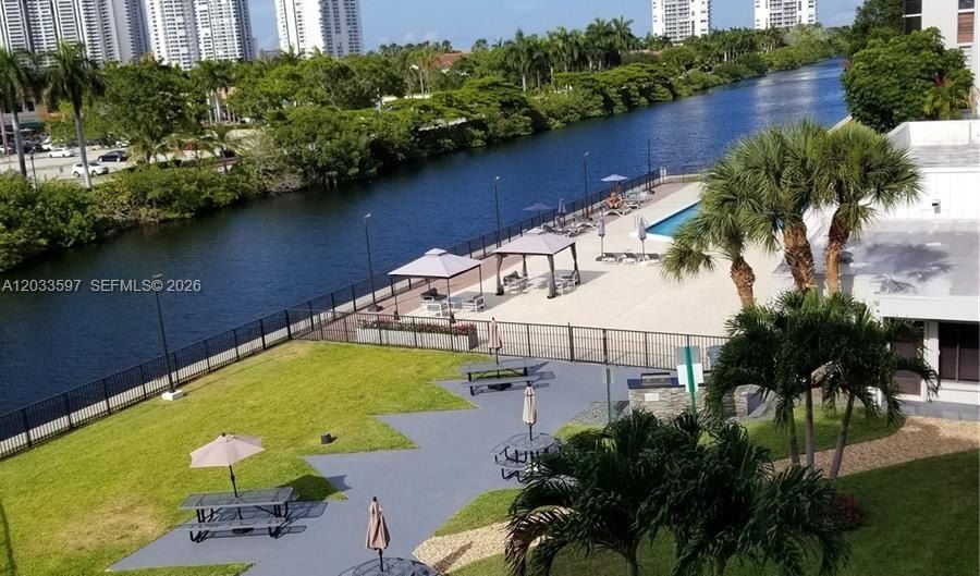 3401 N Country Club Dr 211, Aventura, FL 33180 - 2 Beds, 2 Bath