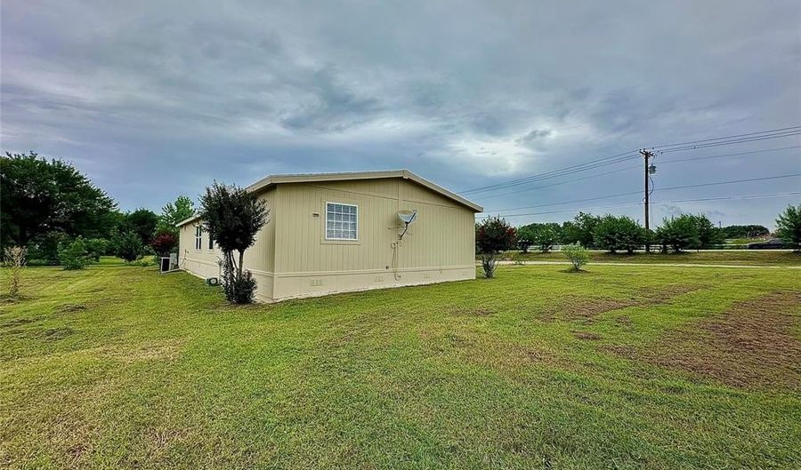 831 Country Club Rd, Allen, TX 75002 - 6 Beds, 3 Bath