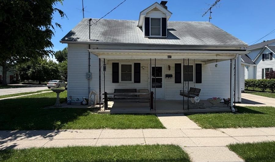 221 S Eastern Ave, Batesville, IN 47006 - 4 Beds, 3 Bath
