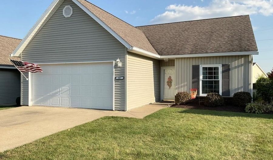 907 King Ridge Dr, Ashland, OH 44805 - 2 Beds, 2 Bath