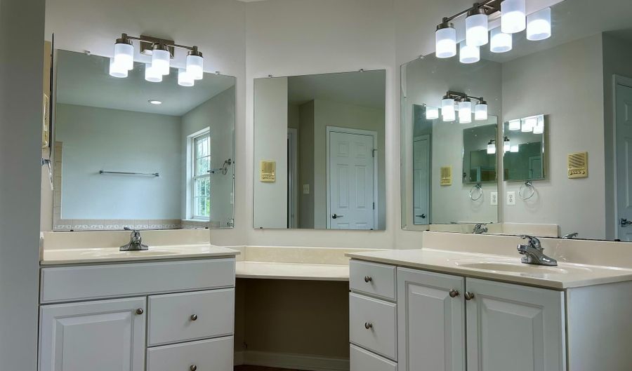109 CONESTOGA Ct, Boonsboro, MD 21713 - 4 Beds, 3 Bath