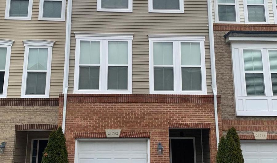 21762 HARROUN Ter, Ashburn, VA 20147 - 3 Beds, 4 Bath