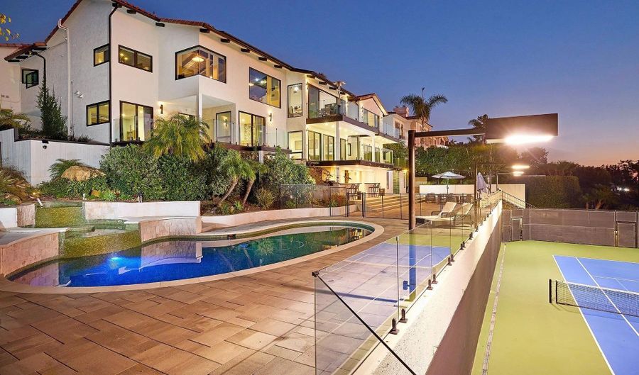7117 Obelisco Cir, Carlsbad, CA 92009 - 5 Beds, 7 Bath
