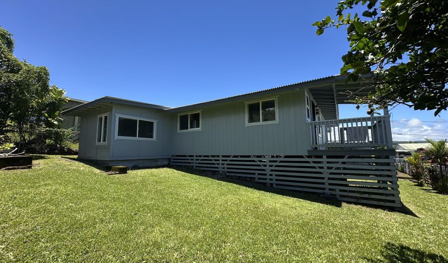 403 ILOKO St, Hilo, HI 96720 - 3 Beds, 2 Bath