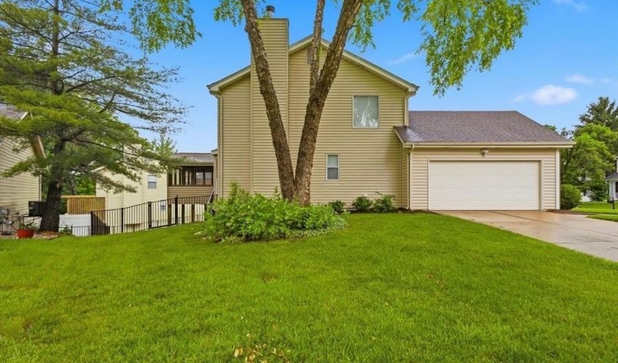 20 Greystoke Ct, Ballwin, MO 63021 - 5 Beds, 4 Bath