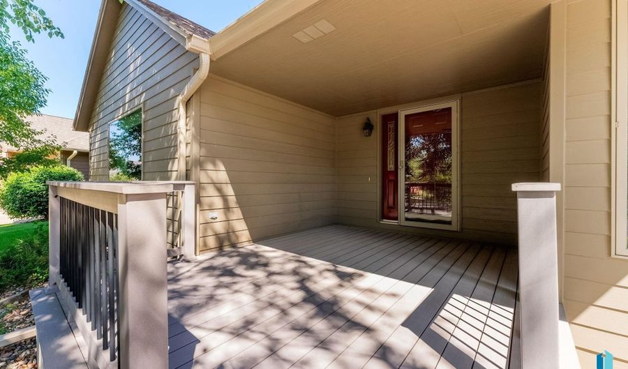 412 E Meadowlark Cir, Brandon, SD 57005 - 2 Beds, 2 Bath