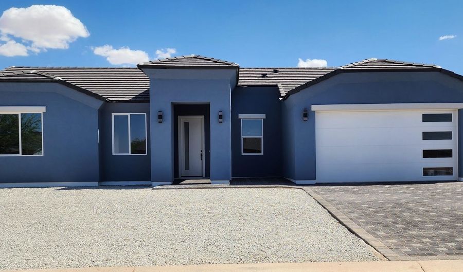 11189 W LOMA VISTA Dr, Arizona City, AZ 85123 - 3 Beds, 2 Bath