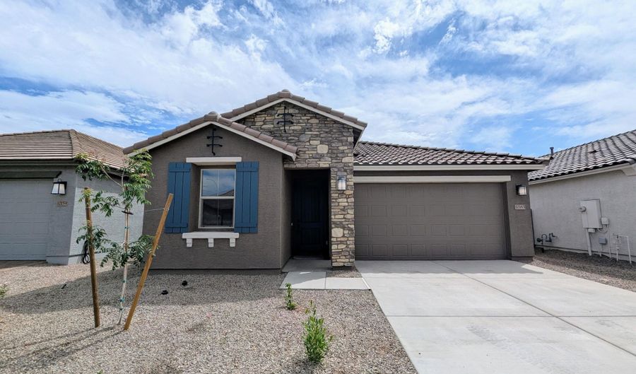 10163 W AMELIA Ave, Avondale, AZ 85392 - 4 Beds, 2 Bath