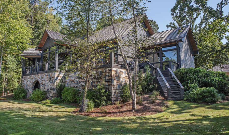 58 S Point Dr, Alexander City, AL 35010 - 5 Beds, 4 Bath