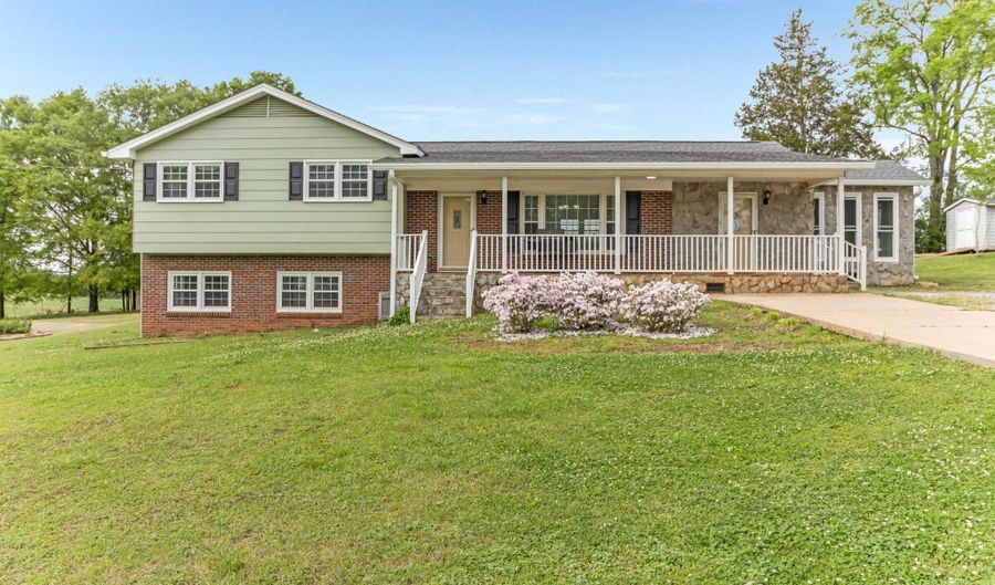 2118 Buffalo West Springs Hwy, Buffalo, SC 29321 - 3 Beds, 2 Bath