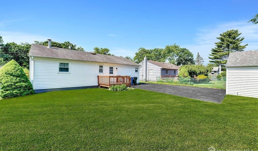22 Berkshire St, Avenel, NJ 07001 - 3 Beds, 1 Bath