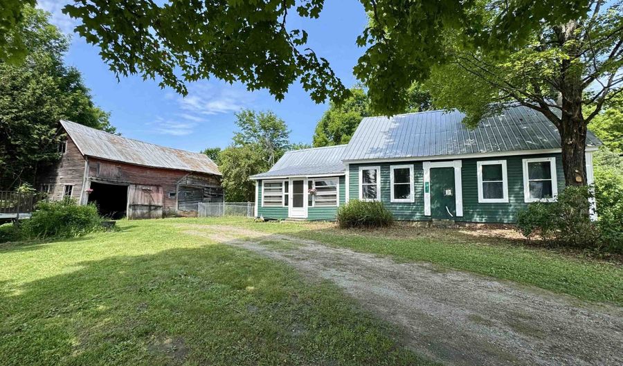 53 Sugarhouse Rd, Burke, VT 05871 - 4 Beds, 1 Bath