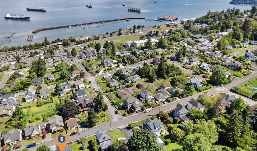 3361 Harrison Ave, Astoria, OR 97103 - 5 Beds, 2 Bath