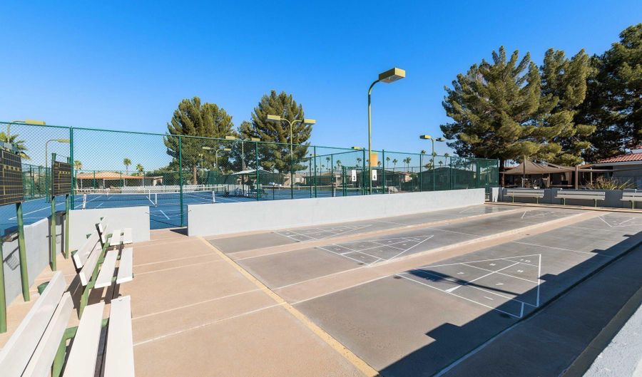 1926 E LINDRICK Dr, Chandler, AZ 85249 - 2 Beds, 2 Bath