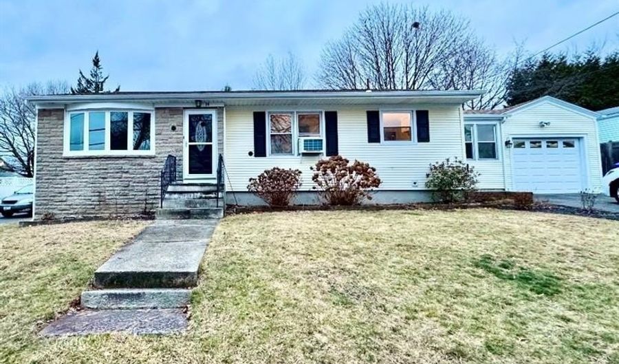 14 Palm St, North Providence, RI 02904 - 3 Beds, 2 Bath