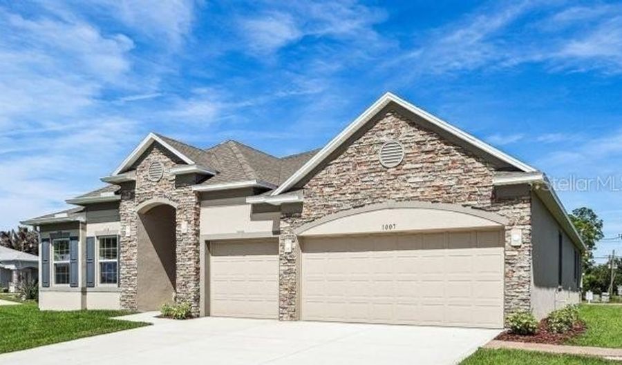 12990 STILLWATER COVE Dr, Astatula, FL 34705 - 4 Beds, 3 Bath