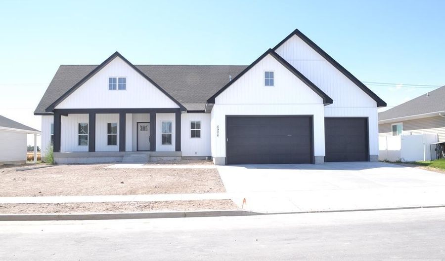 5906 Macrae Dr, Idaho Falls, ID 83402 - 6 Beds, 3 Bath