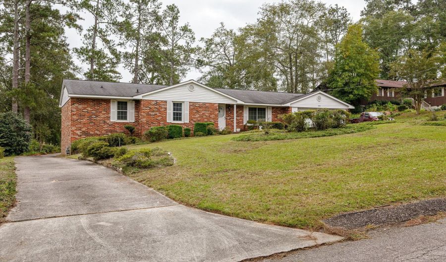 4038 S Goshen Lake Dr, Augusta, GA 30906 - 3 Beds, 3 Bath