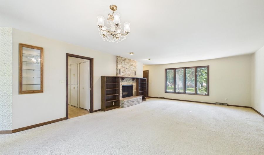 404 Hyden Dr, Alcester, SD 57001 - 3 Beds, 4 Bath