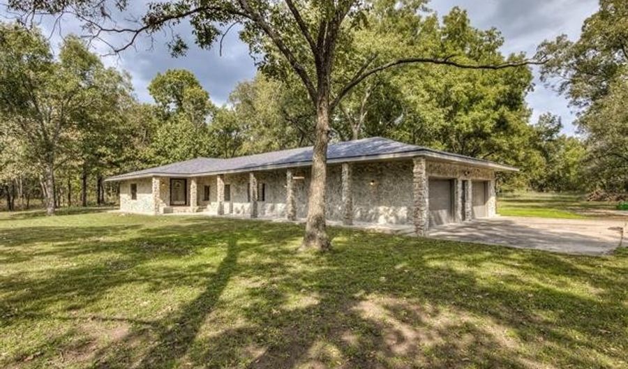 3166 County Road 2706 Rd, Bartlesville, OK 74003 - 3 Beds, 2 Bath