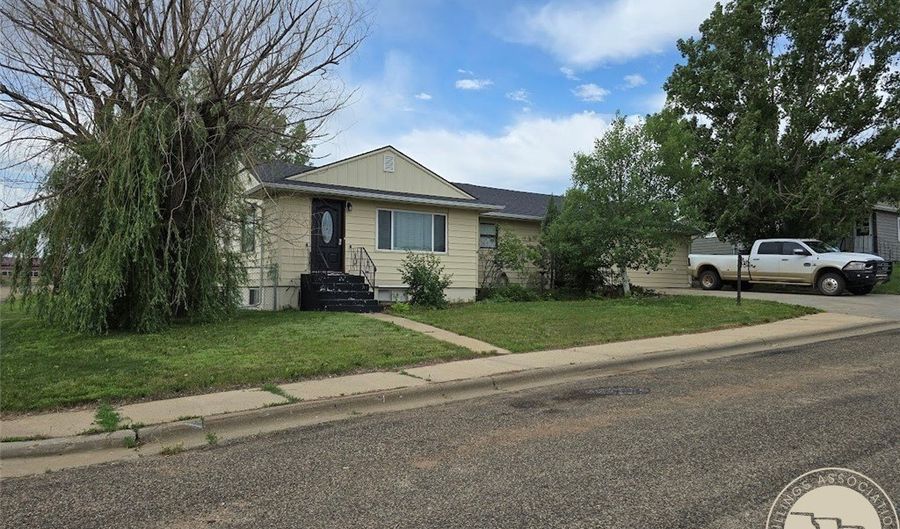 316 W Pleasant Ave, Baker, MT 59313 - 3 Beds, 2 Bath