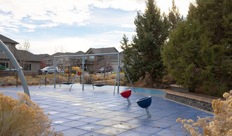 62905 DANIEL Rd, Bend, OR 97701 - 3 Beds, 2 Bath