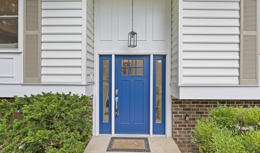 5610 SHADE TREE Ln, Alexandria, VA 22310 - 5 Beds, 3 Bath