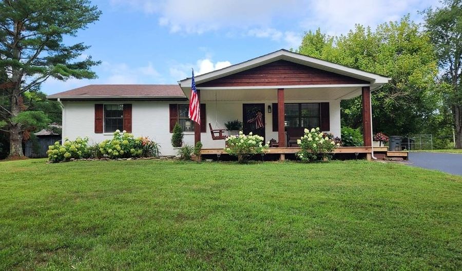 2106 Seventy Six Falls Rd, Albany, KY 42602 - 4 Beds, 2 Bath