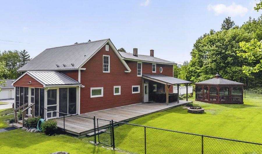 241 E Hardscrabble Rd, Auburn, ME 04210 - 0 Beds, 2 Bath