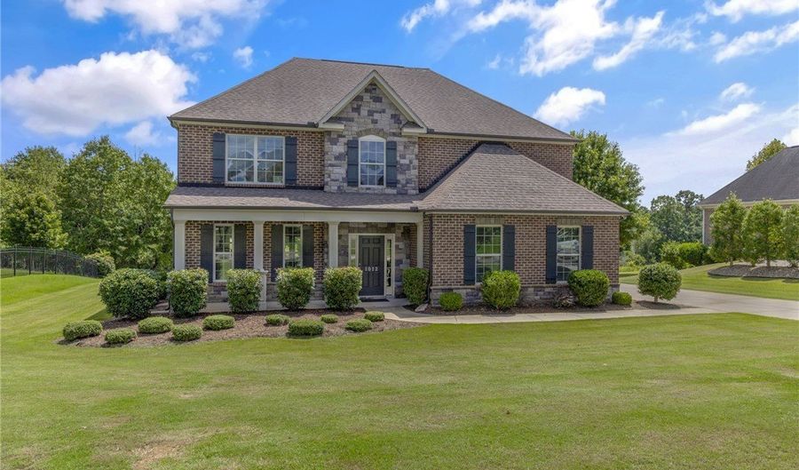 1012 Winmar Dr, Anderson, SC 29621 - 5 Beds, 3 Bath