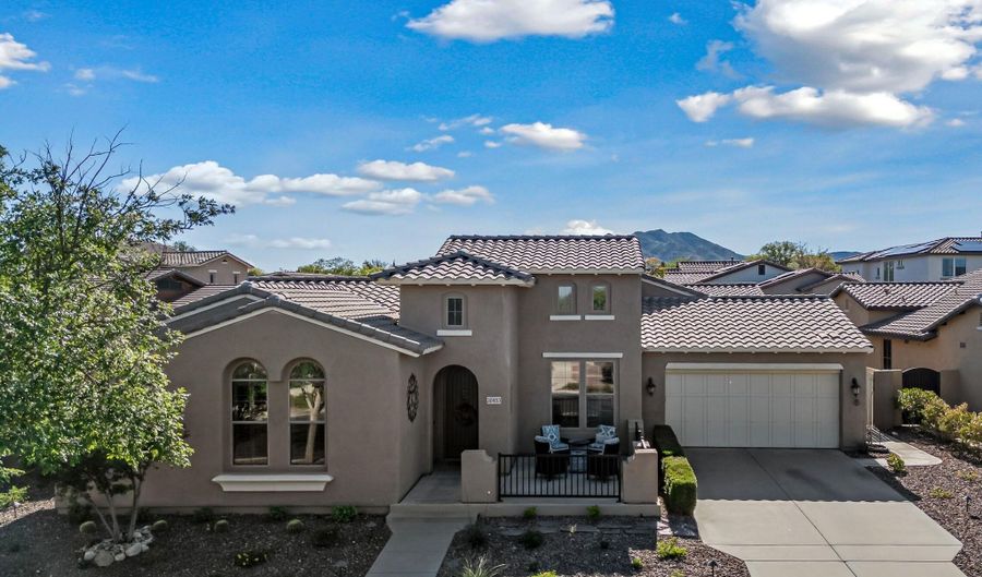 20453 W DANIEL Pl, Buckeye, AZ 85396 - 4 Beds, 5 Bath