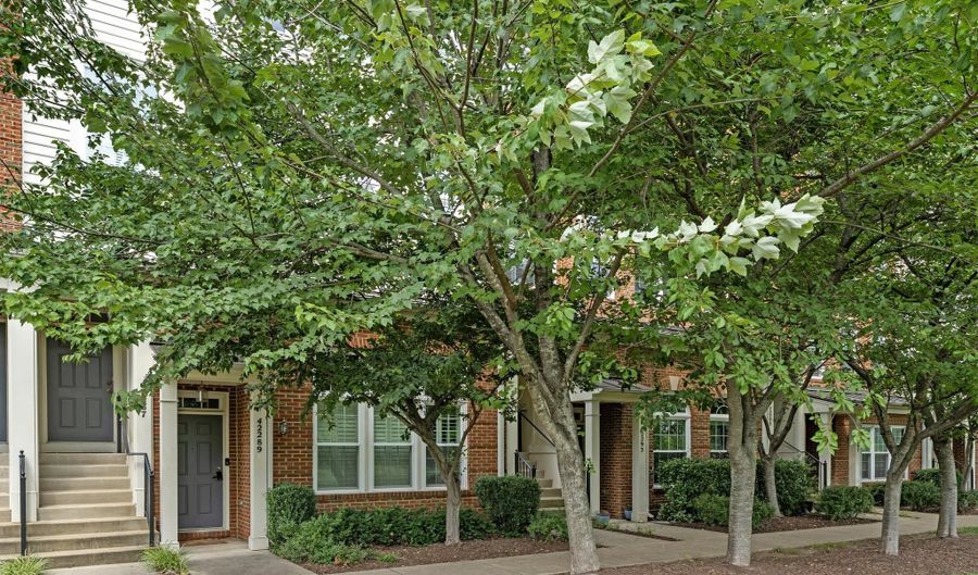 42291 ONYX Ter, Aldie, VA 20105 - 3 Beds, 3 Bath