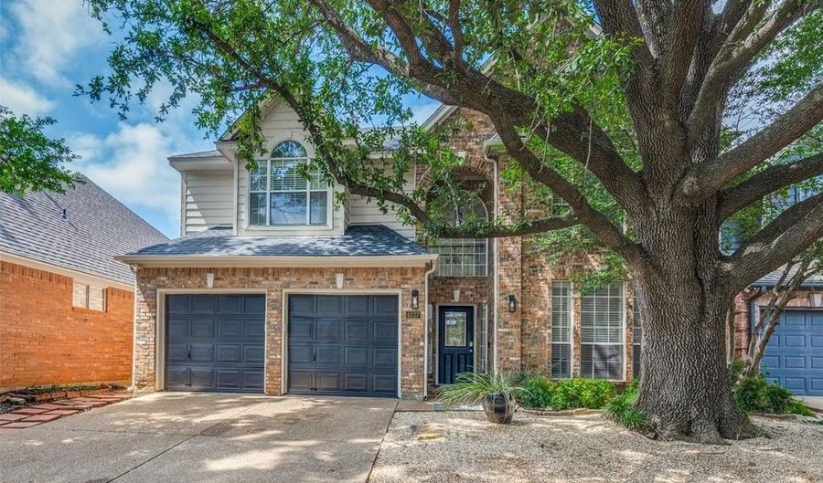 4037 Azure Ln, Addison, TX 75001 - 3 Beds, 3 Bath