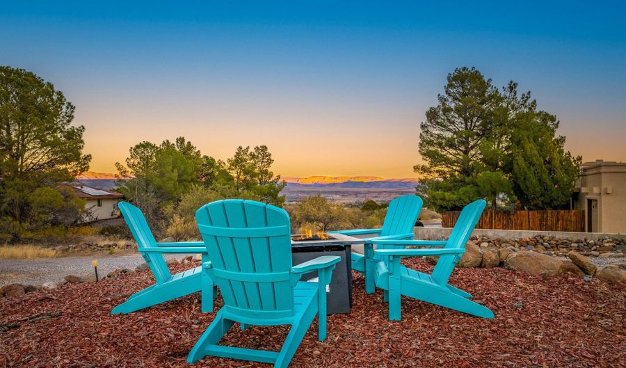 1131 Hidden Springs Ln, Clarkdale, AZ 86324 - 4 Beds, 3 Bath