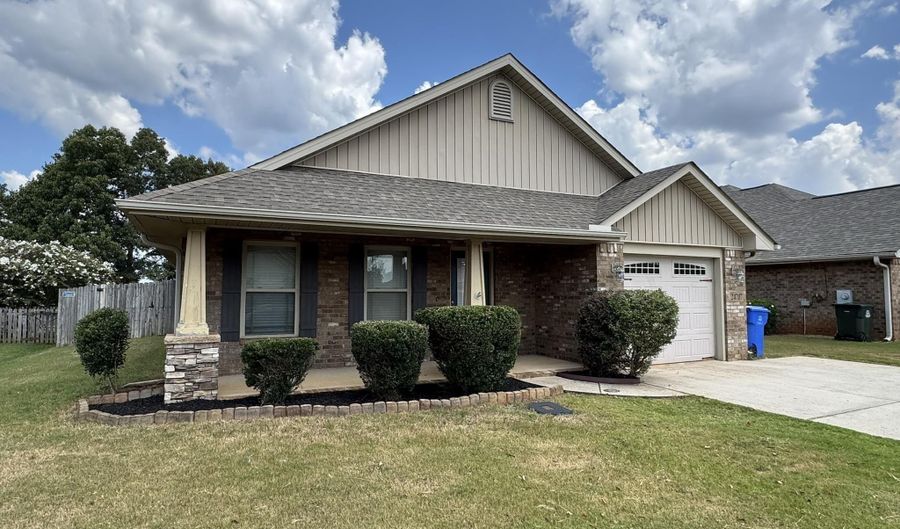 24707 Rolling Vista Dr, Athens, AL 35613 - 3 Beds, 2 Bath
