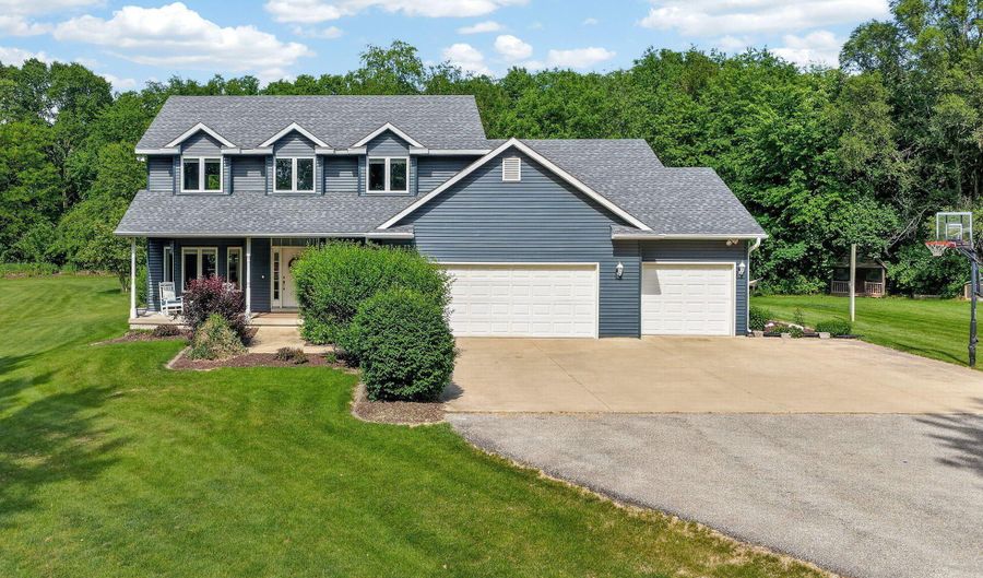 2850 N 500th Ave, Ames, IA 50014 - 4 Beds, 4 Bath