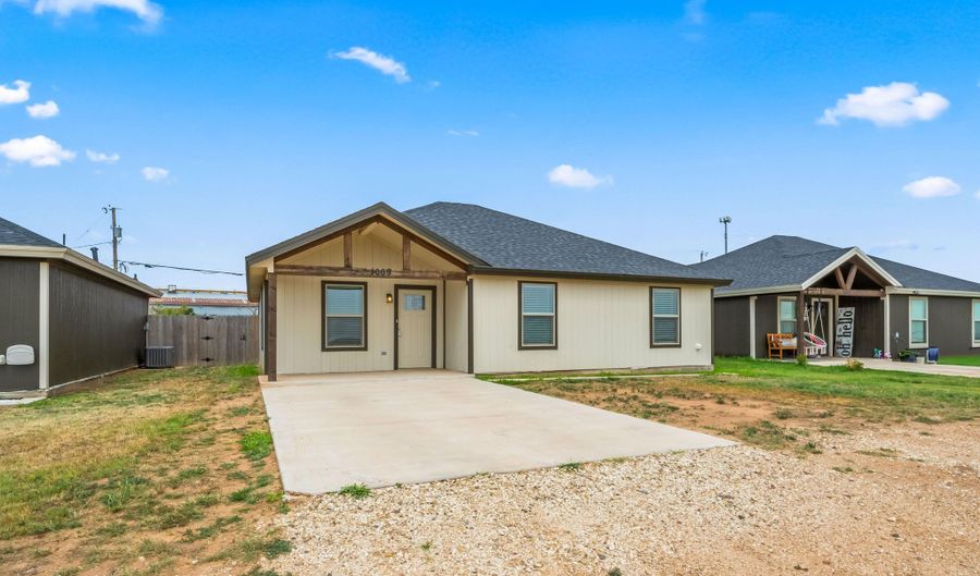 311 Ave H, Abernathy, TX 79311 - 3 Beds, 2 Bath
