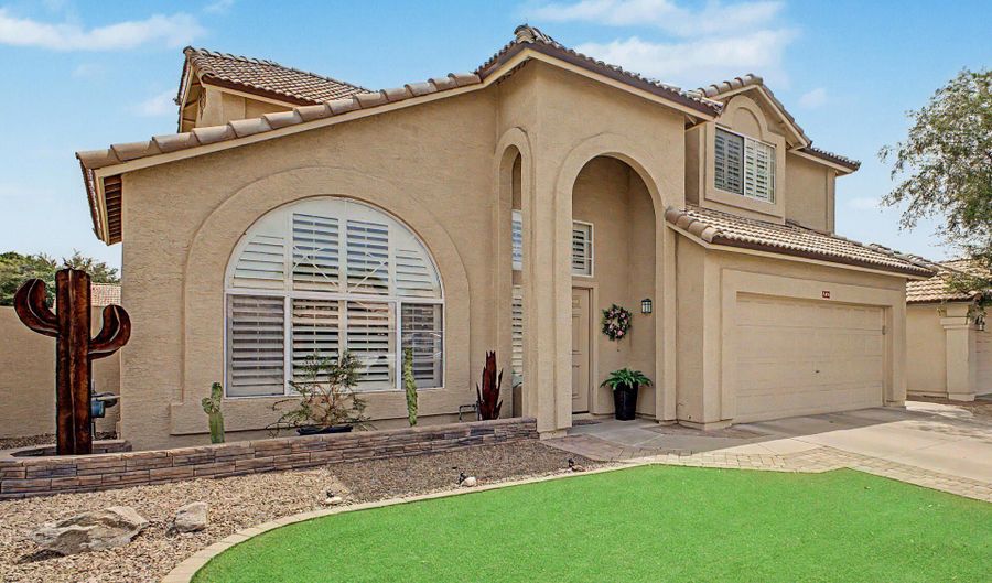 5431 W FOLLEY St, Chandler, AZ 85226 - 4 Beds, 3 Bath