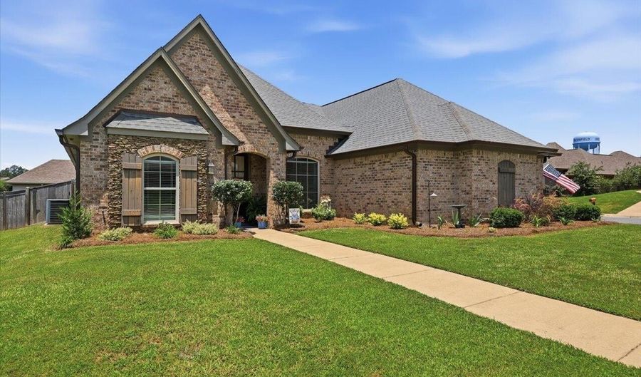 400 Winterfield Way, Brandon, MS 39042 - 3 Beds, 2 Bath