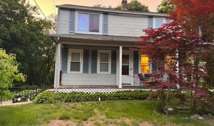 43 Meeting St, Coventry, RI 02816 - 2 Beds, 1 Bath