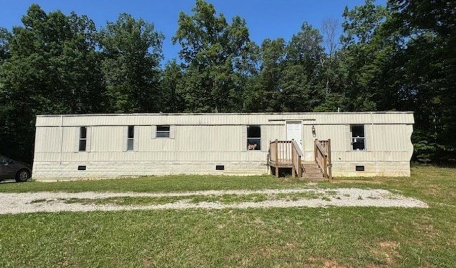 7447 Red House Rd, Appomattox, VA 24522 - 2 Beds, 2 Bath