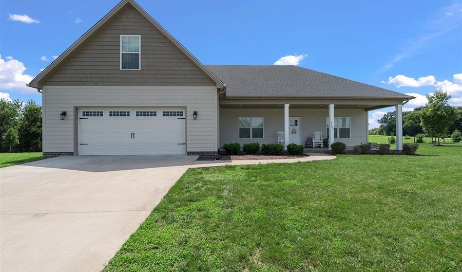 7125 Hilliard Cir, Alvaton, KY 42122 - 4 Beds, 3 Bath