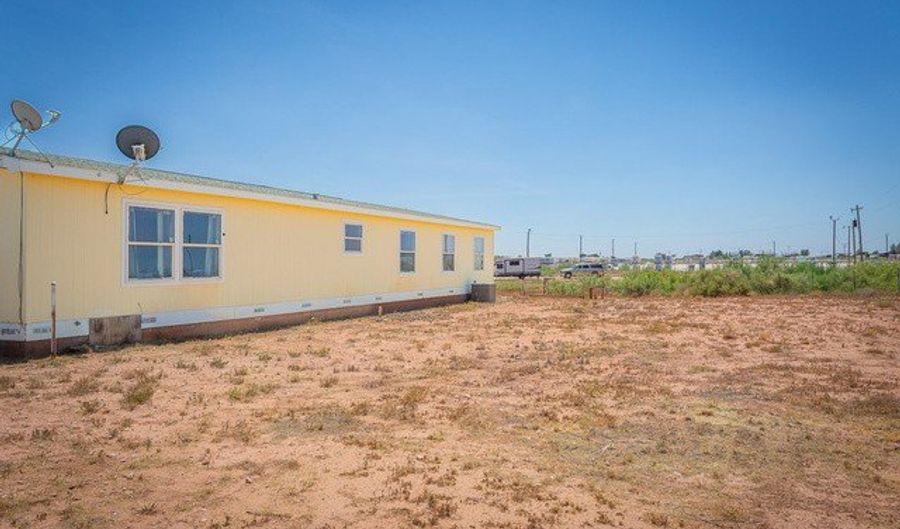 25 ARROWHEAD Rd, Artesia, NM 88210 - 4 Beds, 2 Bath