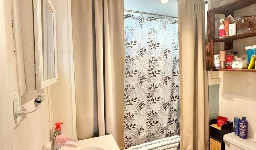 440 E 5th St, Battle Mountain, NV 89820 - 2 Beds, 1 Bath