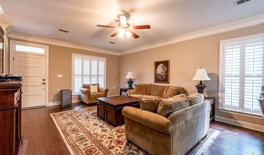 1739 ARLINGTON PARK Cir, Albany, GA 31701 - 2 Beds, 2 Bath