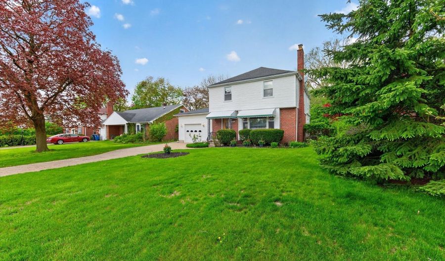 1509 E Stadium Blvd, Ann Arbor, MI 48104 - 5 Beds, 3 Bath